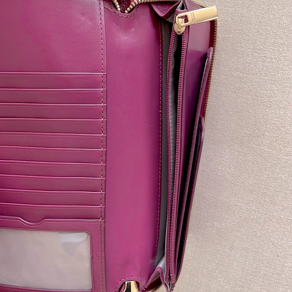 TUMI | Travel Wallet - Hibiscus - Picture 11 of 13